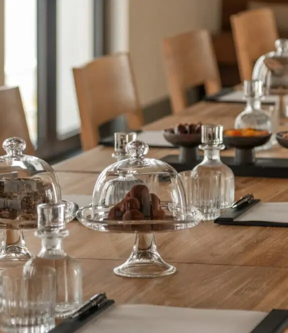 Al Bait Sharjah-Meeting Set Up At The Restaurant