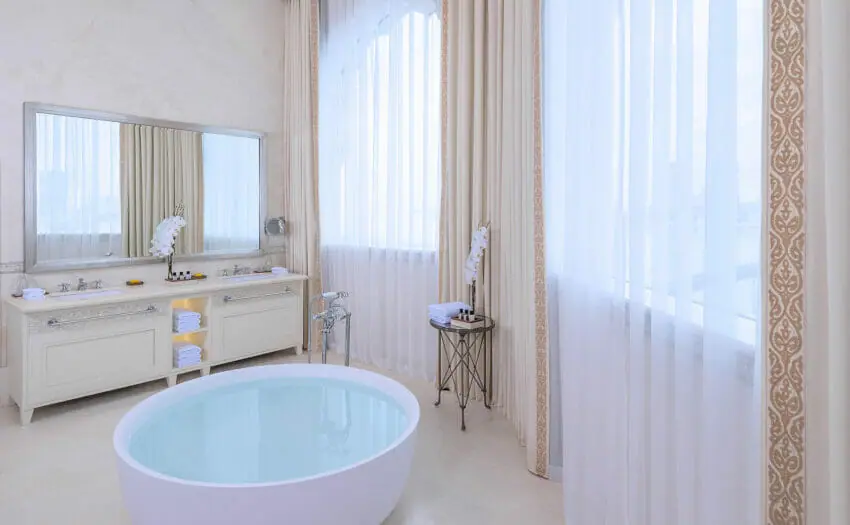Katara Suite Bathroom Copy 1